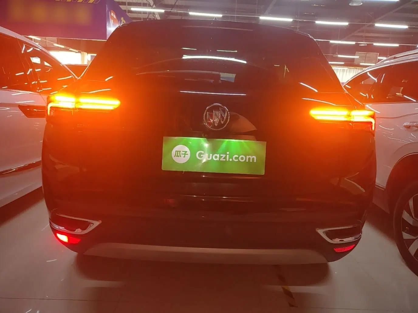 Buick Envision 2023 Encore S 552T Two-Wheel Drive Luxury Model — миниатюра 5