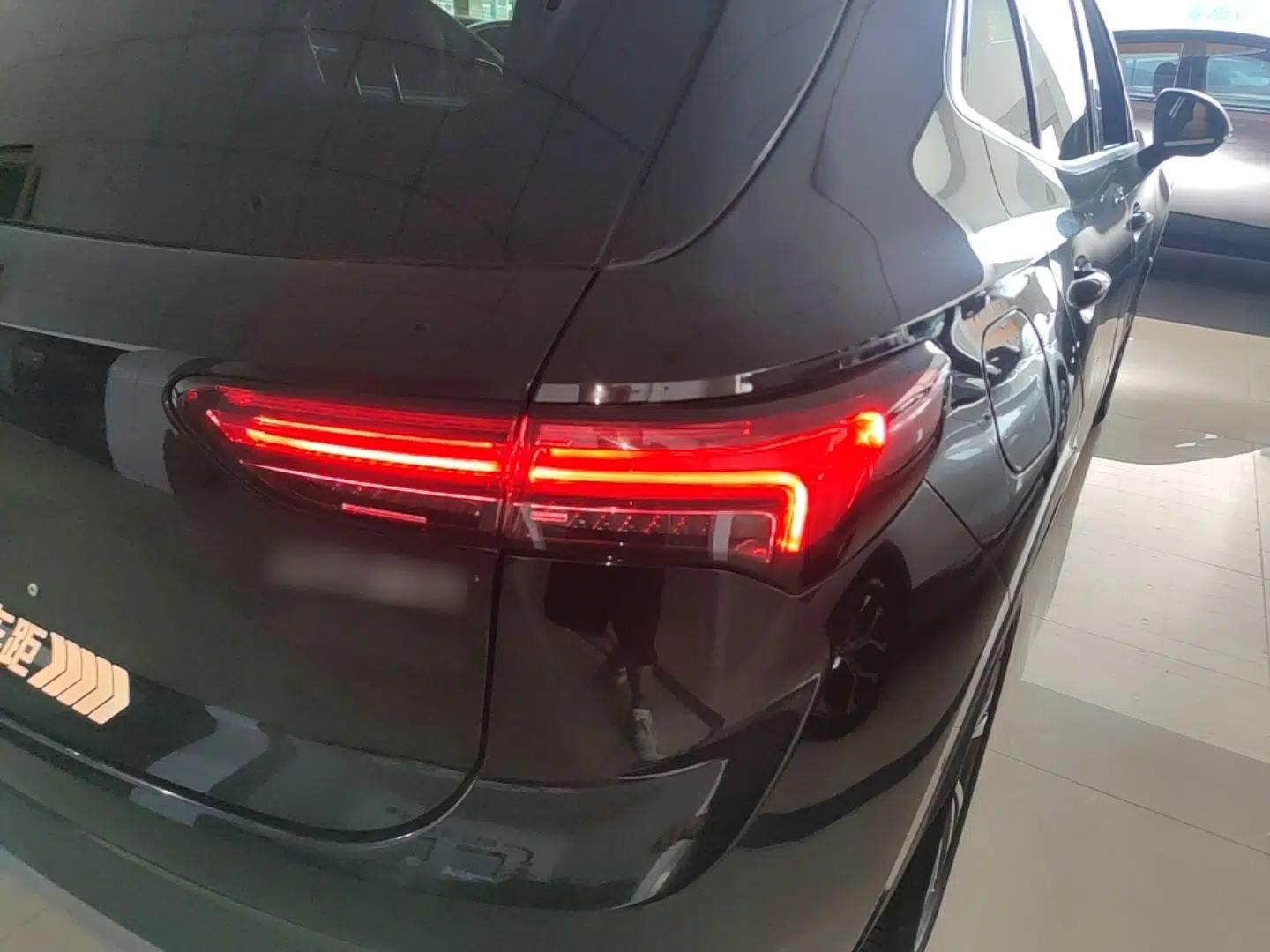 Buick Envision 2020 Encore S 652T Two-Wheel Drive Luxury Model — миниатюра 14