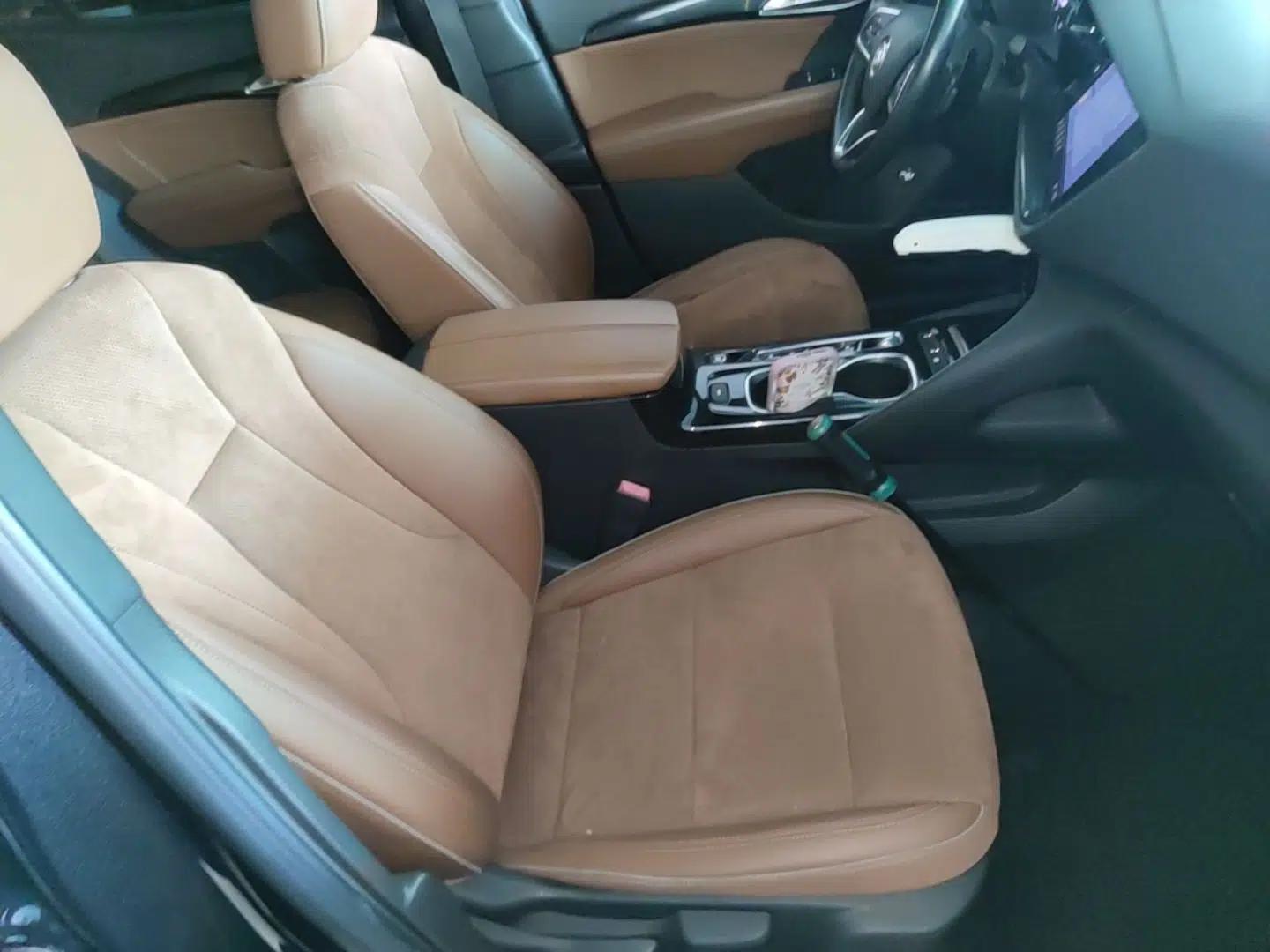 Buick Envision 2020 Encore S 652T Two-Wheel Drive Luxury Model — миниатюра 24