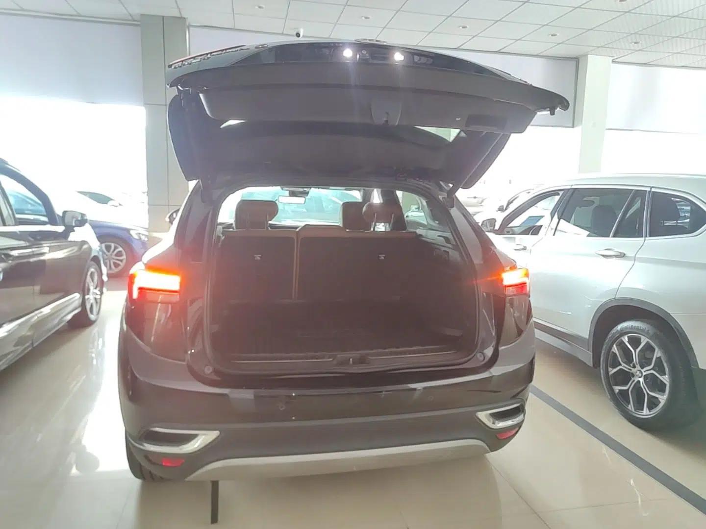 Buick Envision 2020 Encore S 652T Two-Wheel Drive Luxury Model — миниатюра 27
