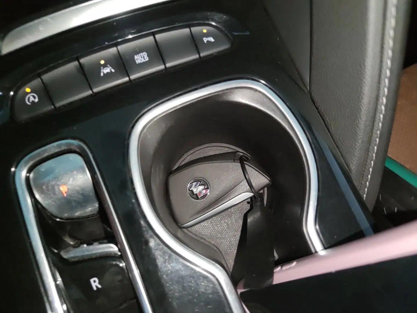 Buick Envision 2020 Encore S 652T Two-Wheel Drive Luxury Model — миниатюра 28