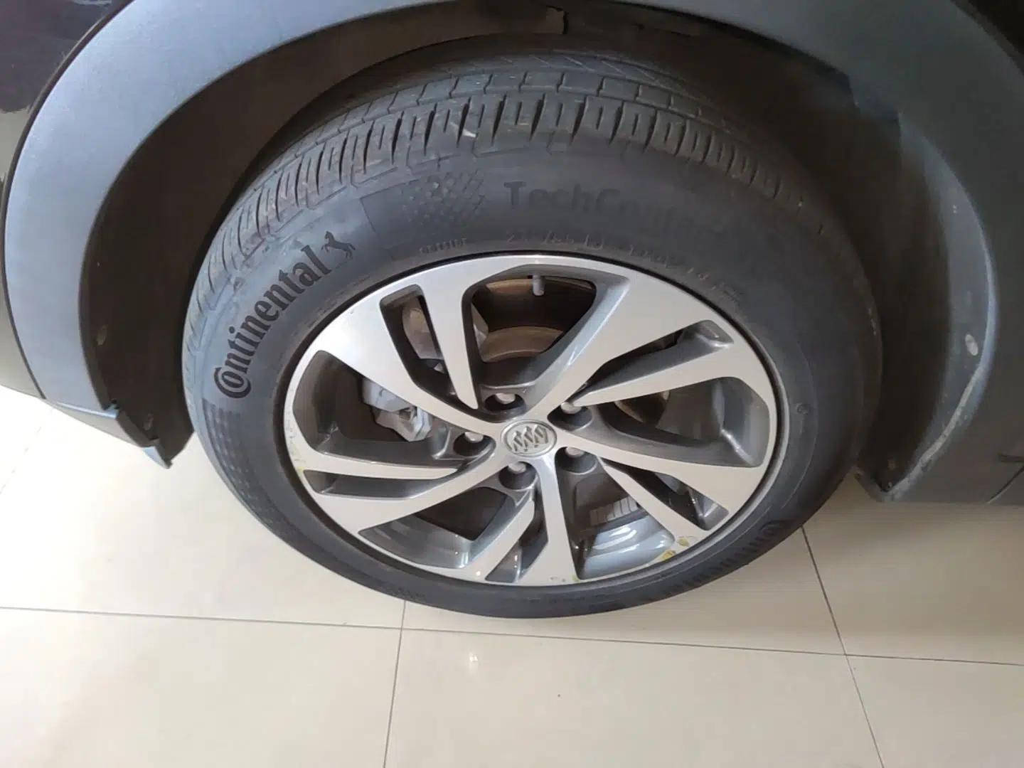 Buick Envision 2020 Encore S 652T Two-Wheel Drive Luxury Model — миниатюра 10