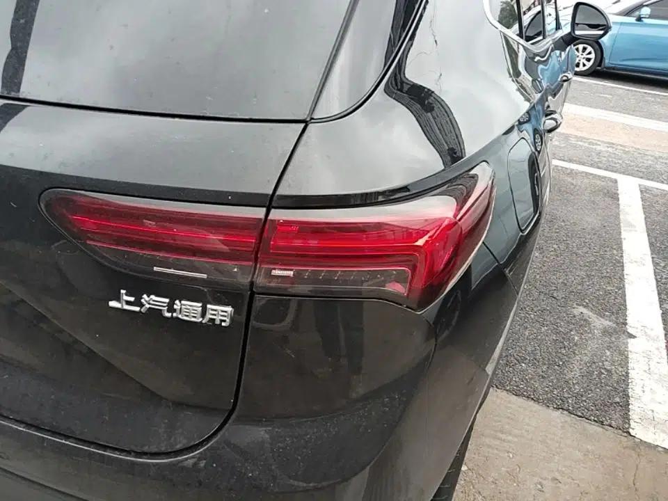 Buick Envision 2022 Encore S 552T Two-Wheel-Drive Luxury Model — миниатюра 9