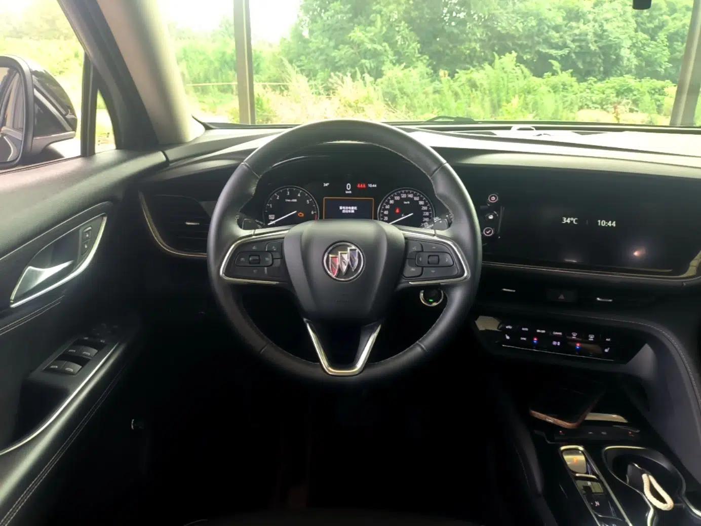 Buick Envision 2023 Encore S 552T Two-Wheel Drive Luxury Model — миниатюра 13