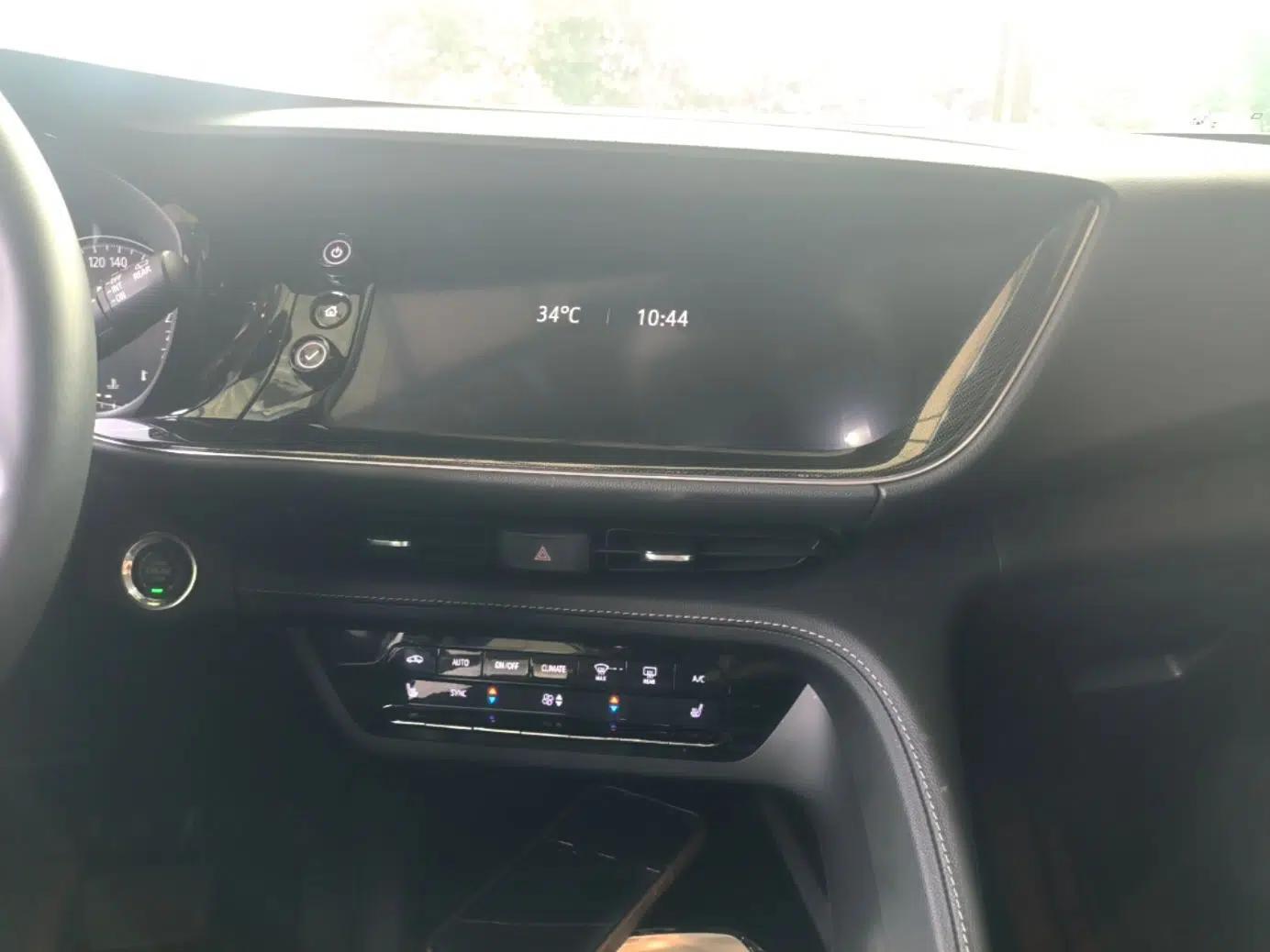 Buick Envision 2023 Encore S 552T Two-Wheel Drive Luxury Model — миниатюра 15