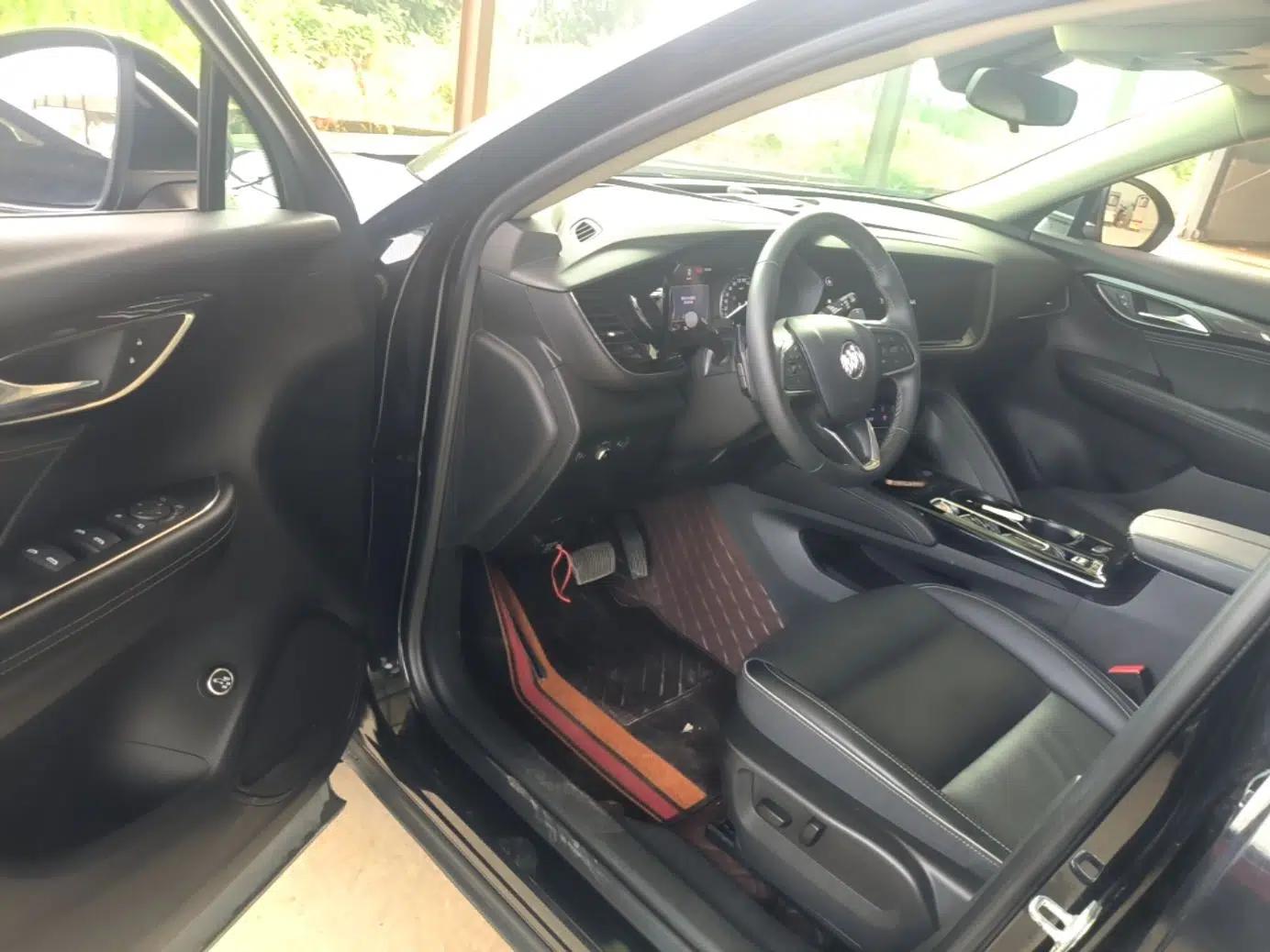 Buick Envision 2023 Encore S 552T Two-Wheel Drive Luxury Model — миниатюра 18