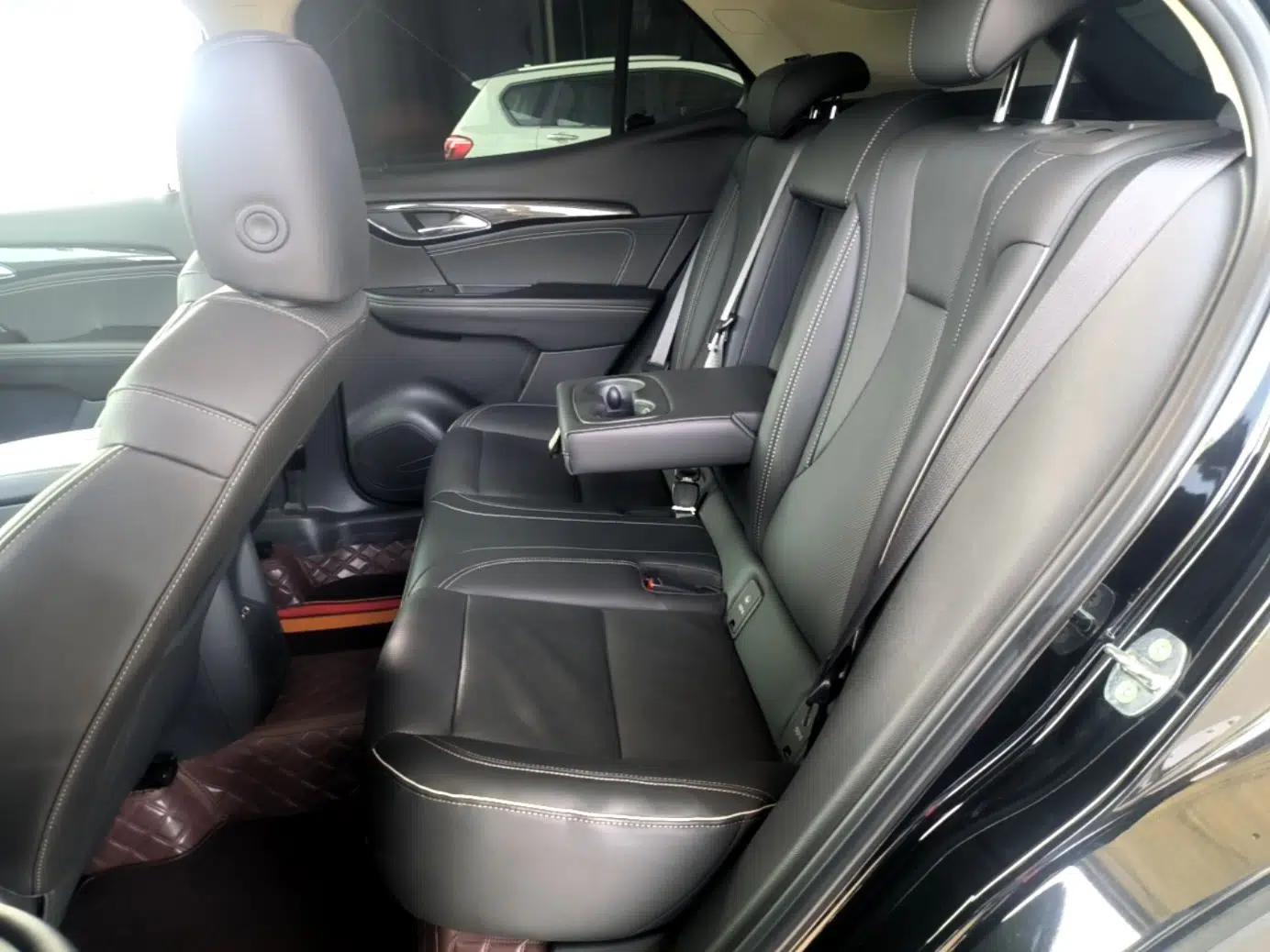 Buick Envision 2023 Encore S 552T Two-Wheel Drive Luxury Model — миниатюра 20