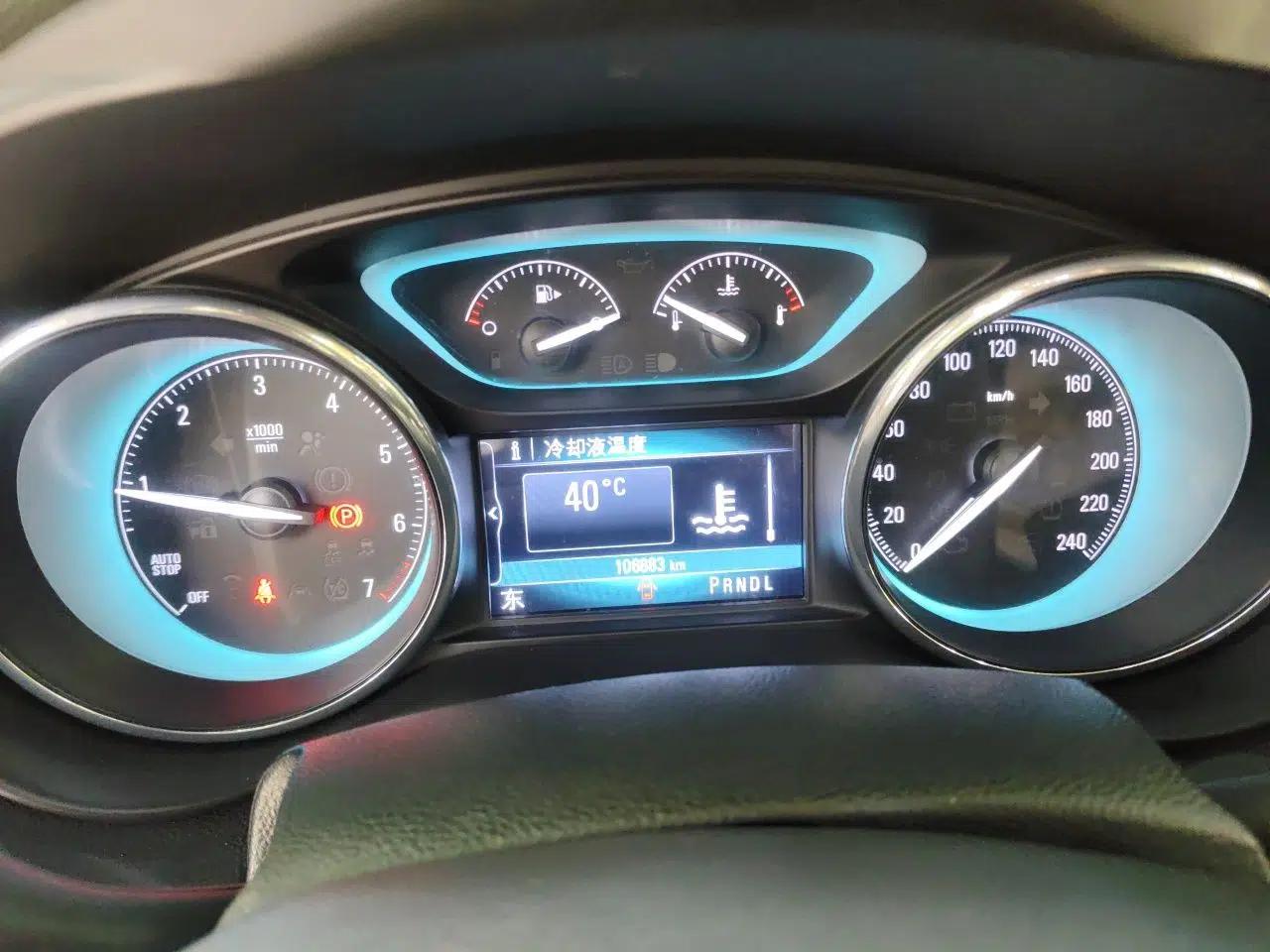 Buick Envision 2018 20T Two-Wheel Drive Luxury Model — миниатюра 11