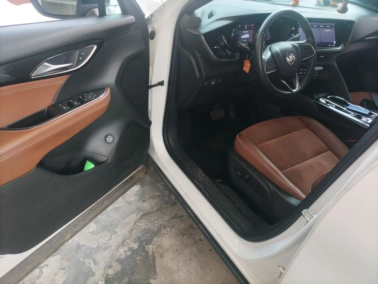 Buick Envision 2020 Encore S 652T Two-Wheel Drive Luxury Model — миниатюра 16
