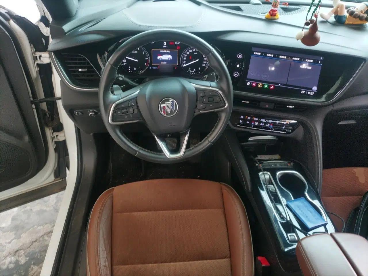 Buick Envision 2020 Encore S 652T Two-Wheel Drive Luxury Model — миниатюра 10