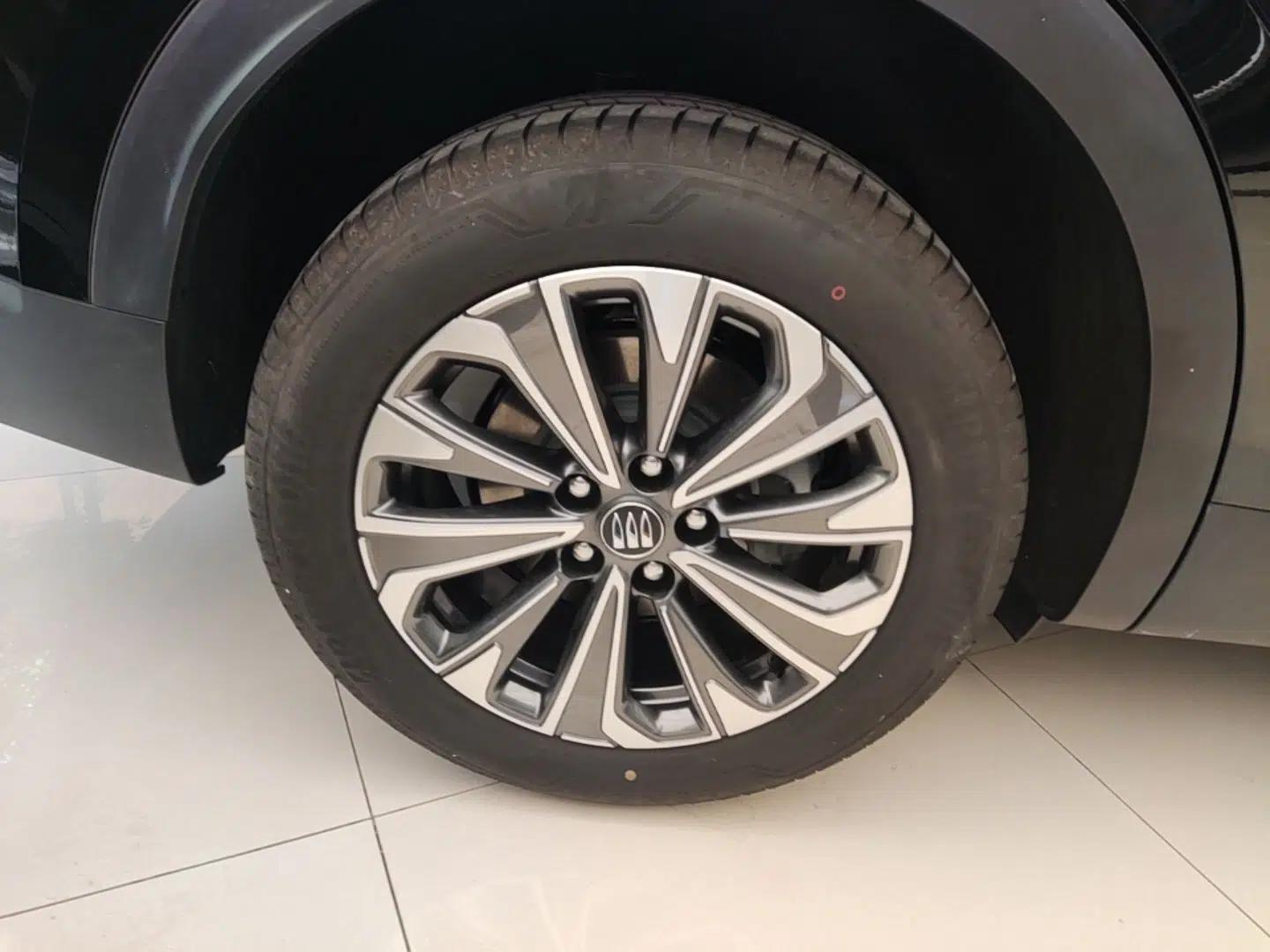 Buick Envision 2025 Encore Plus 28T Two-Wheel-Drive Platinum Edition — миниатюра 11