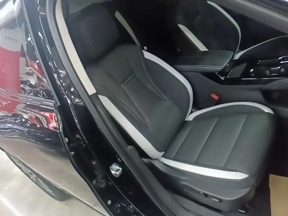 Buick Envision 2024 Encore S 25T Ignite Black Style Edition — миниатюра 19