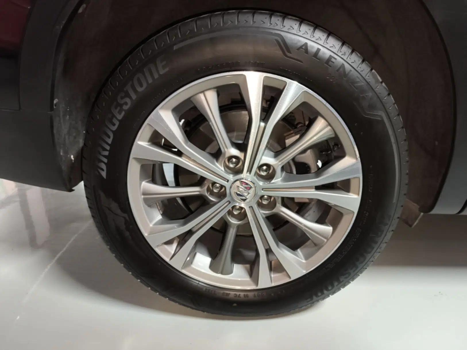 Buick Envision 2023 Encore Plus 652T Five-Seat All-Wheel-Drive Luxury Model — миниатюра 11