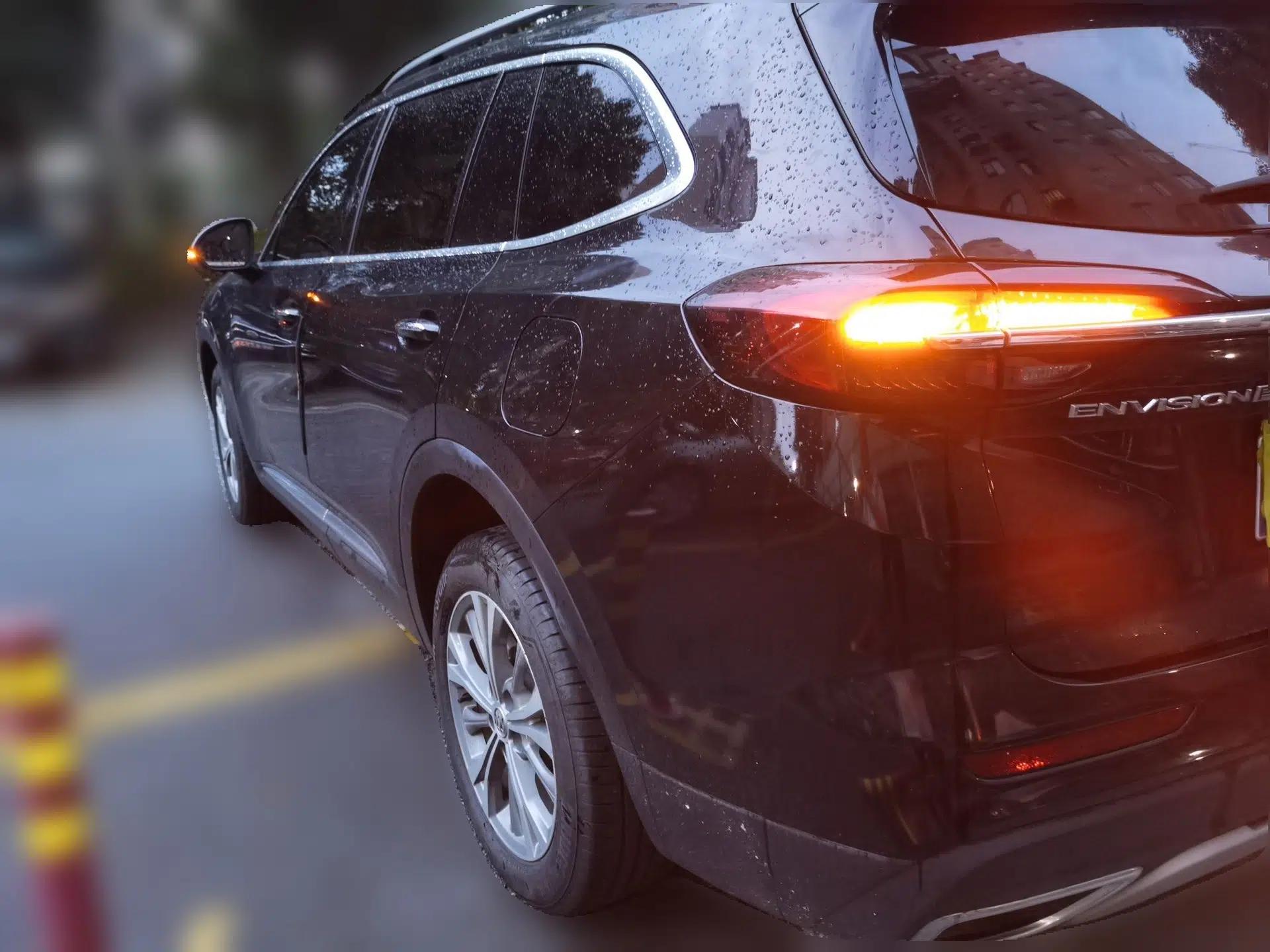 Buick Envision 2022 Encore Plus 652T Five-Seat Luxury Model — миниатюра 4