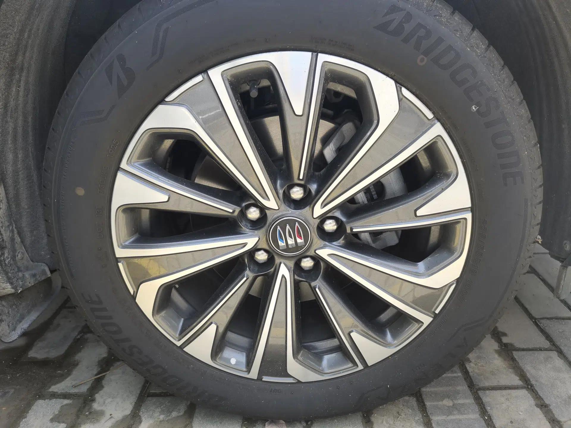 Buick Envision 2025 Encore Plus 28T Two-Wheel-Drive Platinum Edition — миниатюра 8