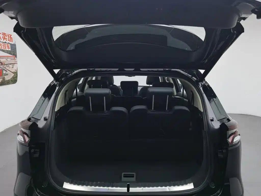 Tang 2018 2.0T Automatic Intelligent Connected Premium 7-seater National V Emission Standard — миниатюра 16