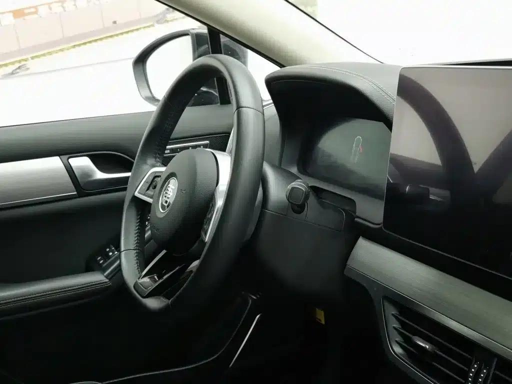 Tang 2018 2.0T Automatic Intelligent Connected Premium 7-seater National V Emission Standard — миниатюра 22