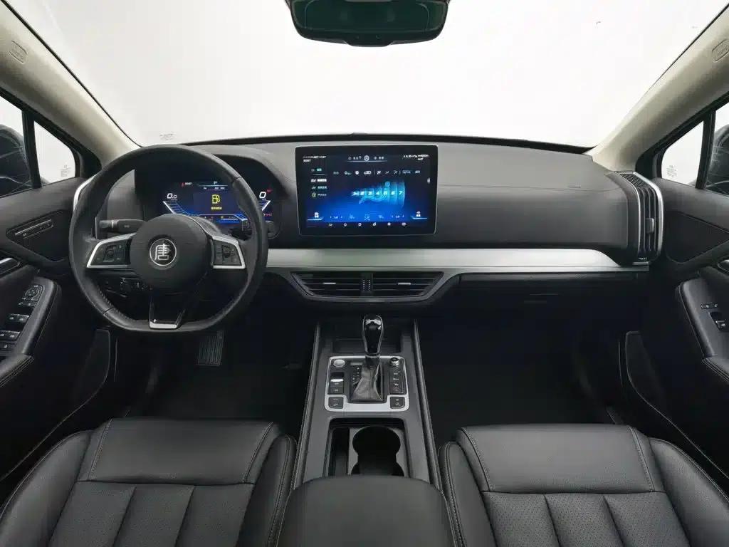 Tang 2018 2.0T Automatic Intelligent Connected Premium 7-seater National V Emission Standard — миниатюра 5