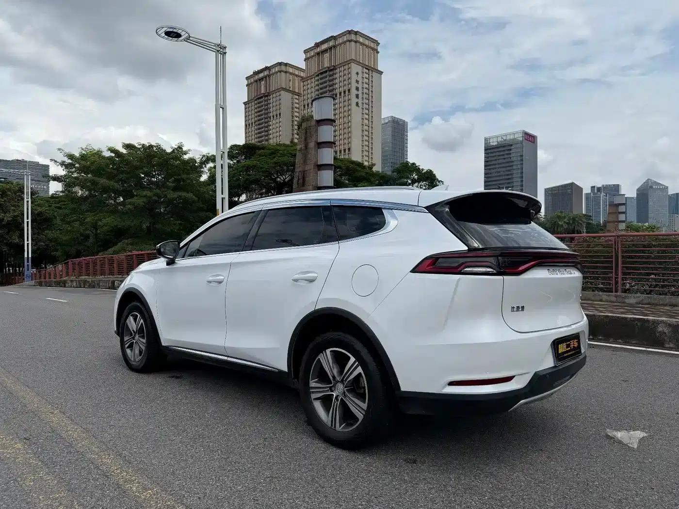 Tang 2019 2.0T Automatic Intelligent Connected Premium 7-seater National VI Emission Standard — миниатюра 12