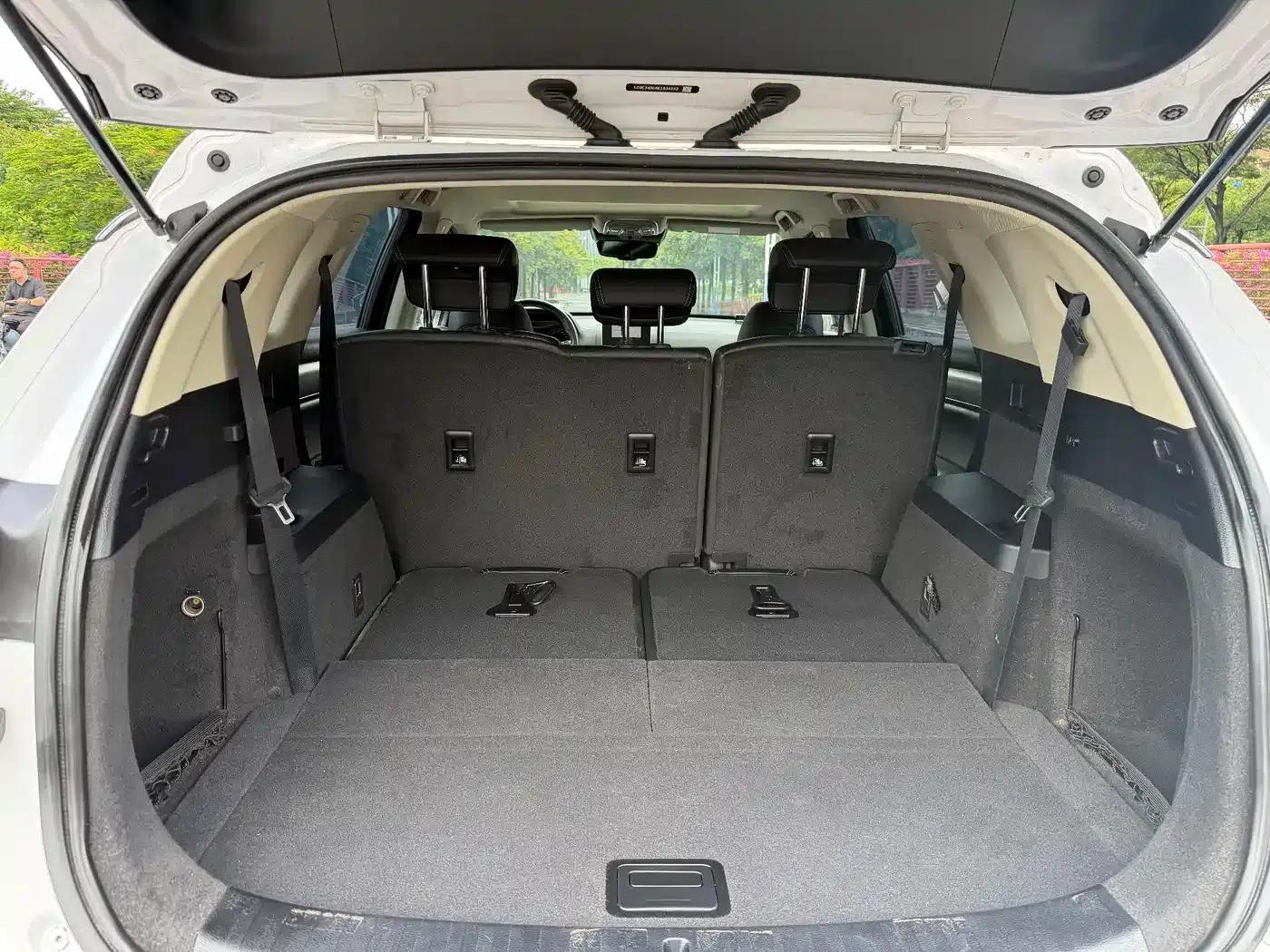 Tang 2019 2.0T Automatic Intelligent Connected Premium 7-seater National VI Emission Standard — миниатюра 15