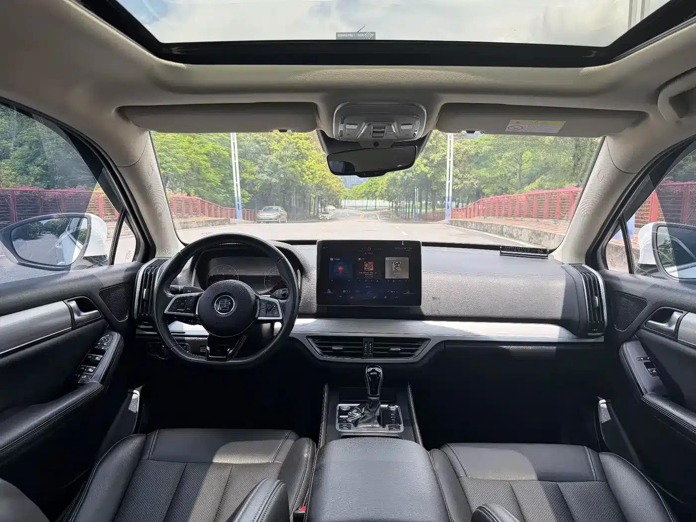 Tang 2019 2.0T Automatic Intelligent Connected Premium 7-seater National VI Emission Standard — миниатюра 19