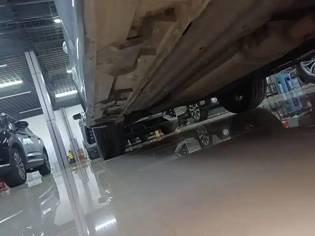 Tang 2019 2.0T Automatic Intelligent Connected Premium 5-seater National VI Emission Standard — миниатюра 21