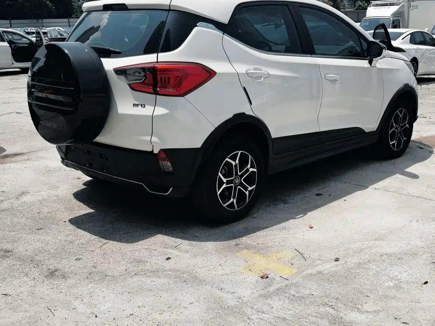 Yuan Pro 2021 401KM Premium — миниатюра 9