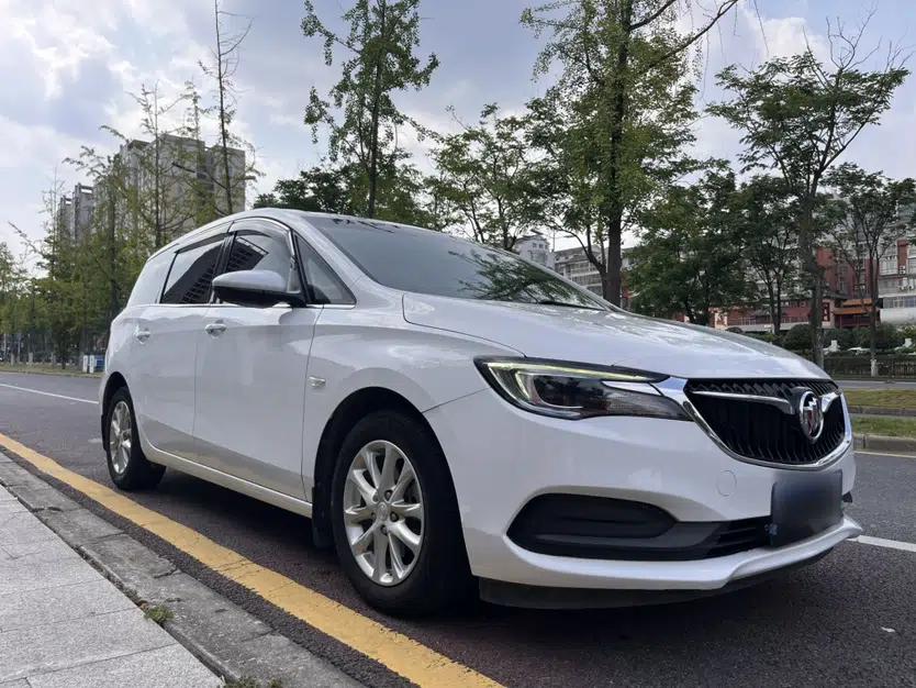 Buick GL6 2019 18T 6-Seater Elite Version China VI Standard — миниатюра 3