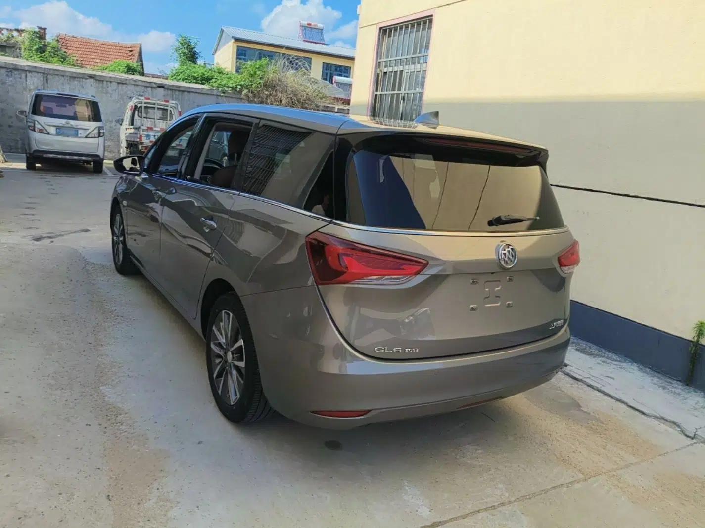 Buick GL6 2019 18T 6-Seater Connected Luxury Version China VI Standard — миниатюра 4