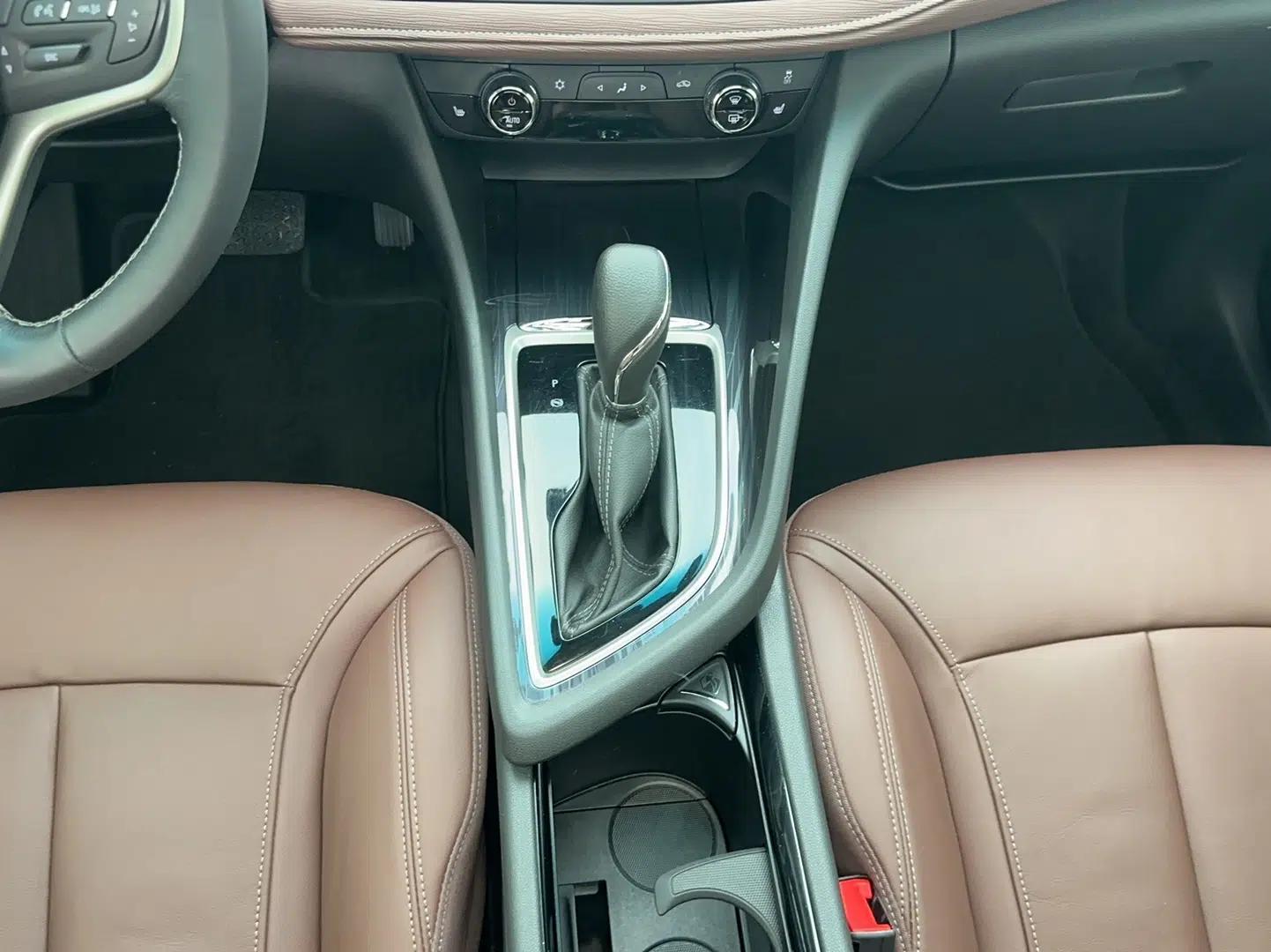 Buick GL6 2019 18T 6-Seater Connected Luxury Version China V Standard — миниатюра 22