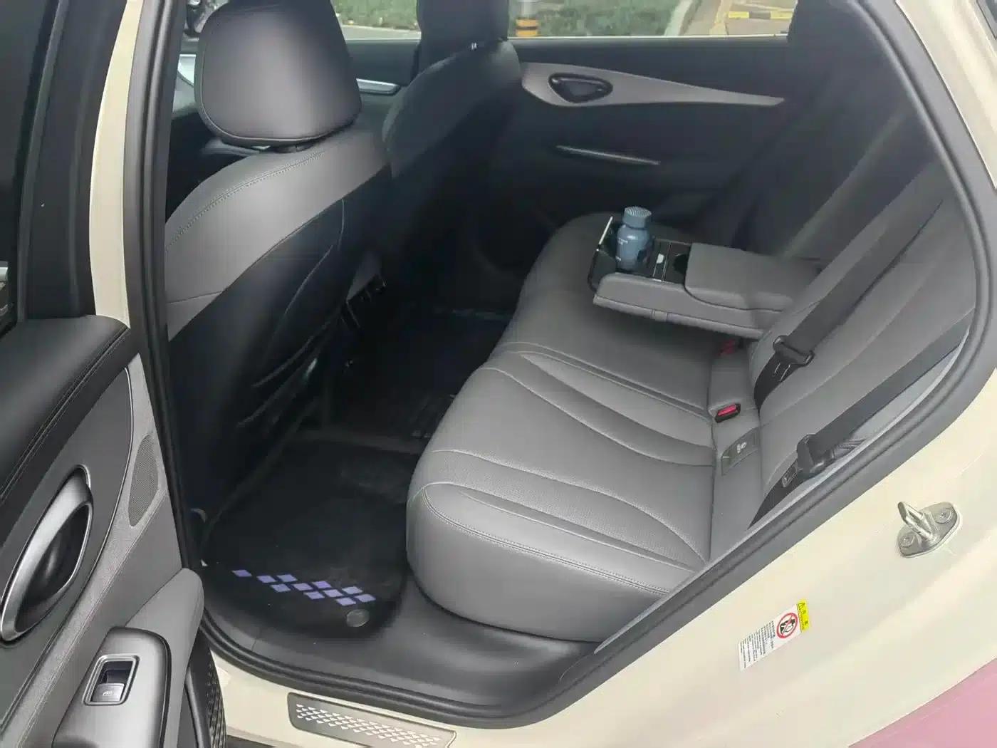Seal 07 DM-i 2025 Model DM-i 1.5L 125km Luxury — миниатюра 6