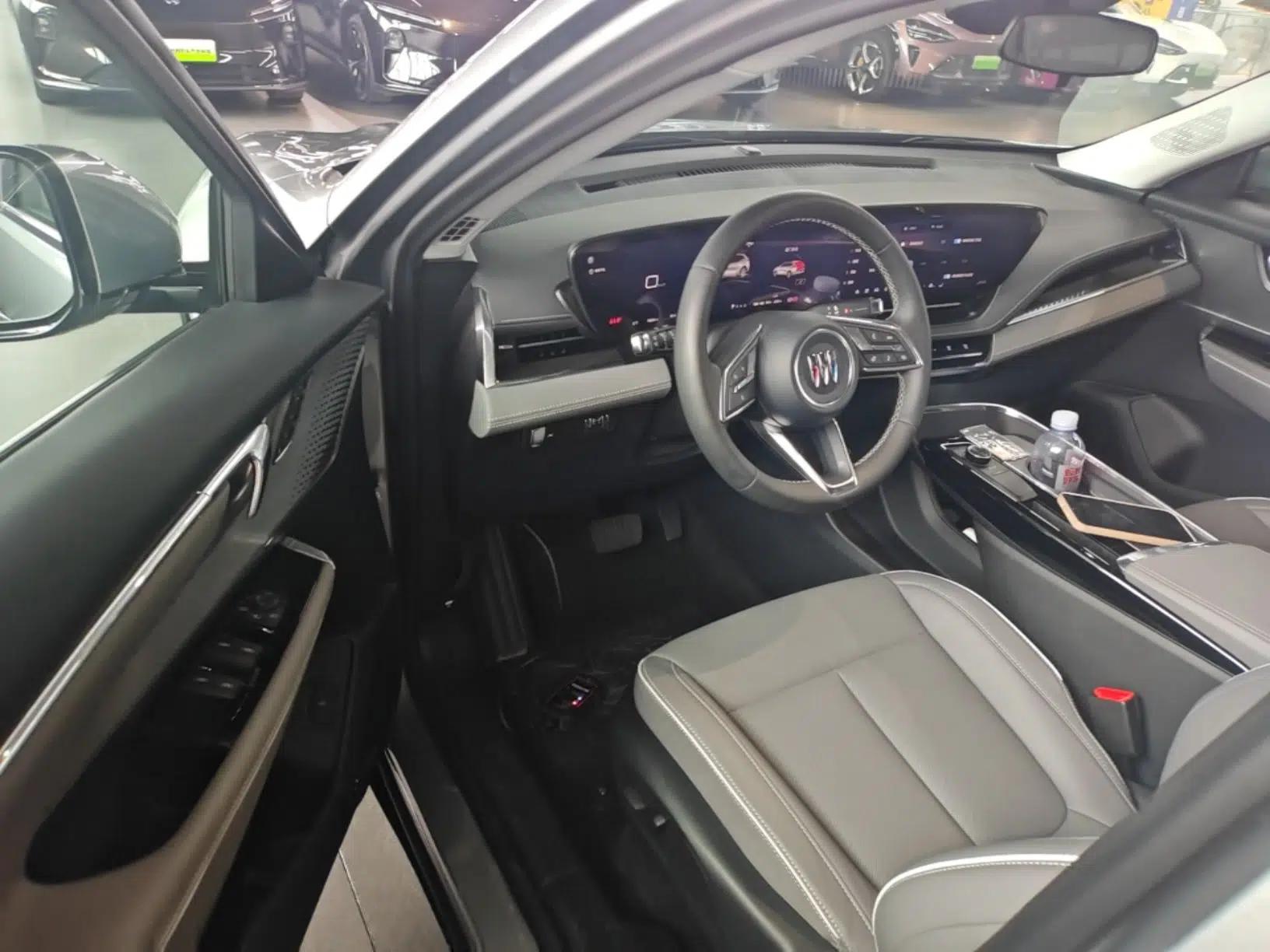 Buick E5 2025 Model 620KM Prestige Edition — миниатюра 18