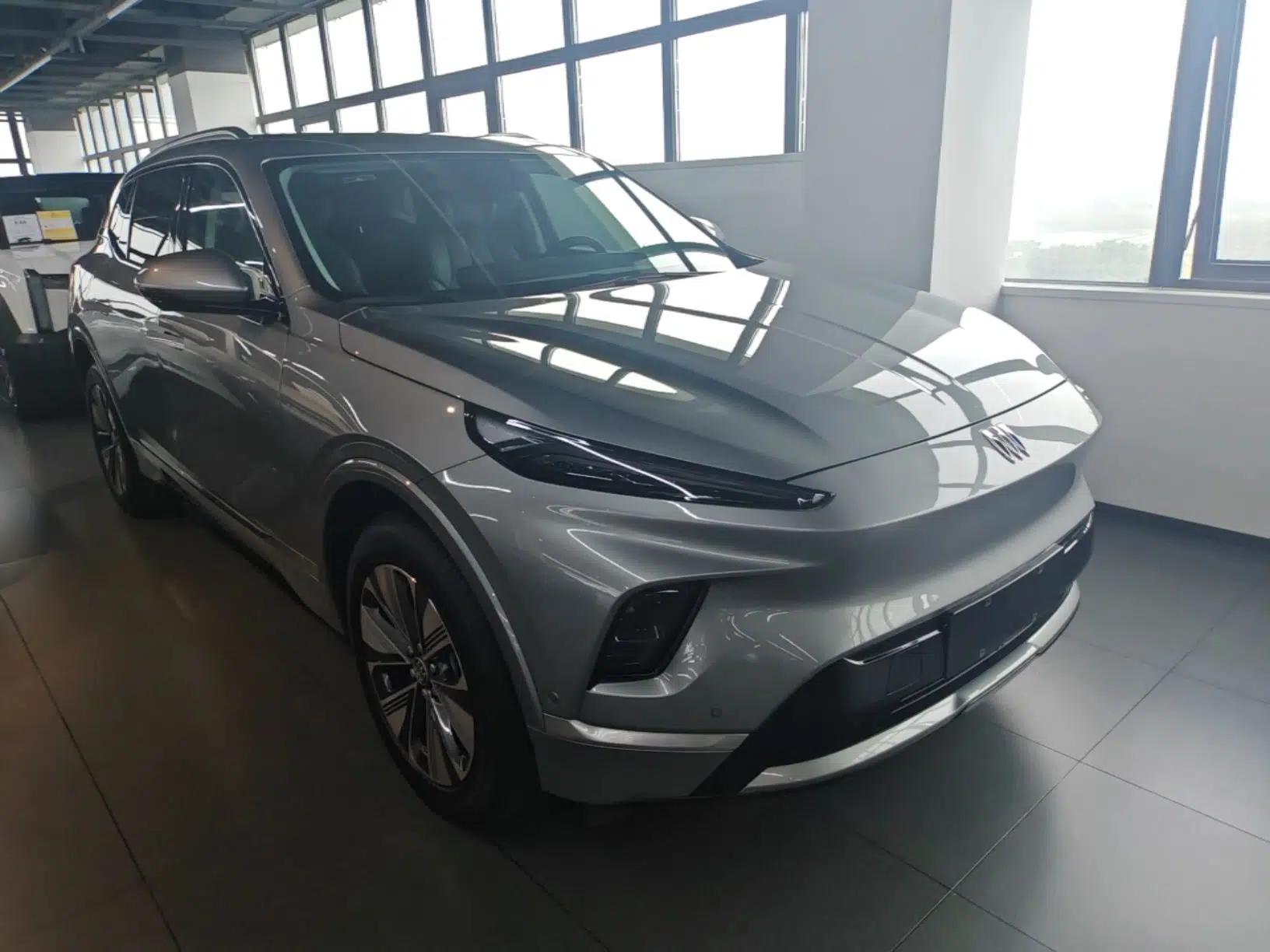 Buick E5 2025 Model 620KM Prestige Edition — миниатюра 3