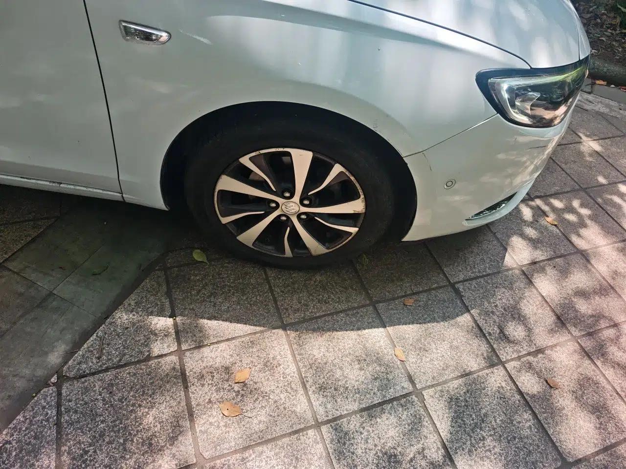 Buick Excelle GX 2018 18T Automatic Elite Model — миниатюра 8