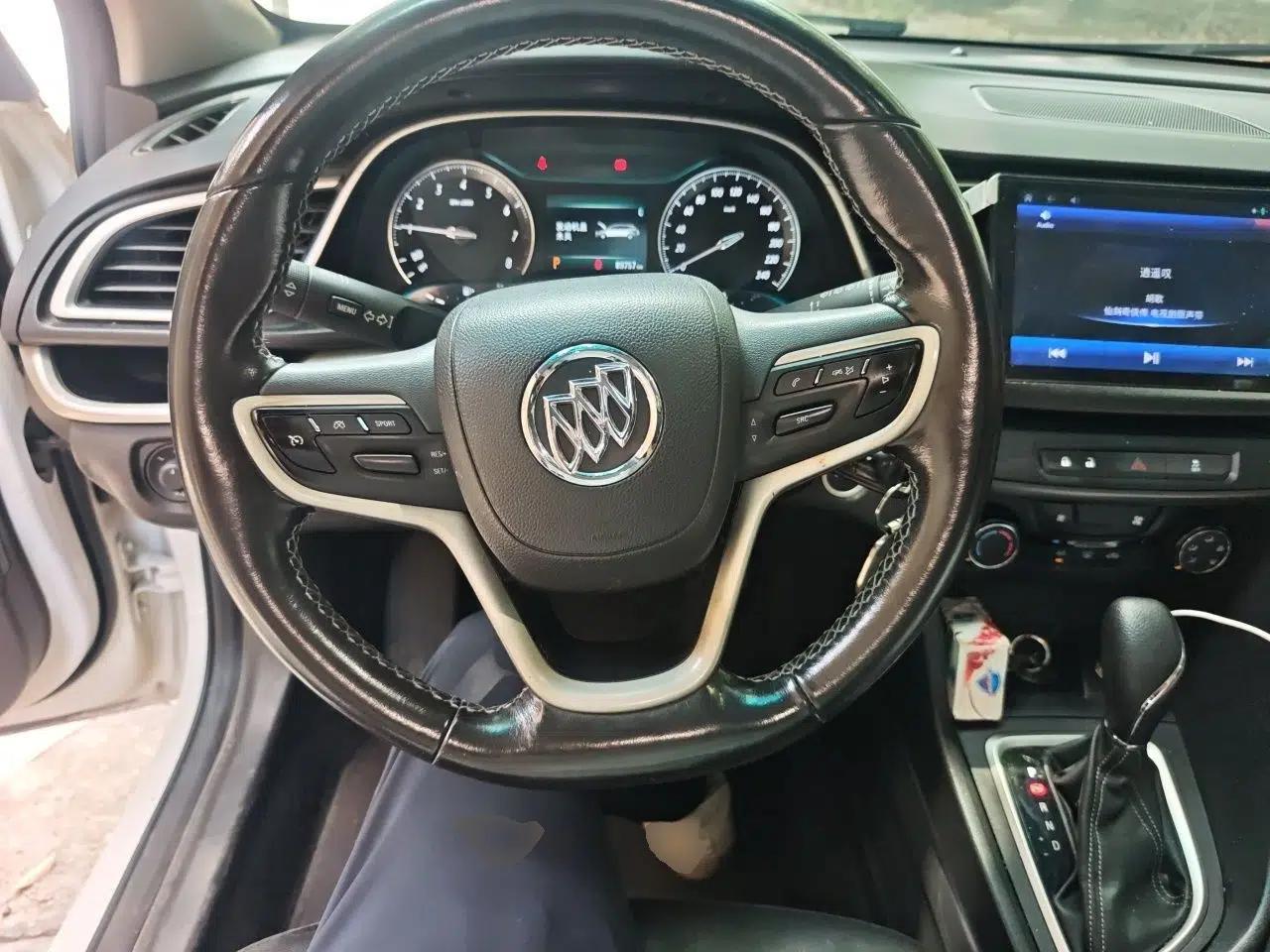 Buick Excelle GX 2018 18T Automatic Elite Model — миниатюра 10