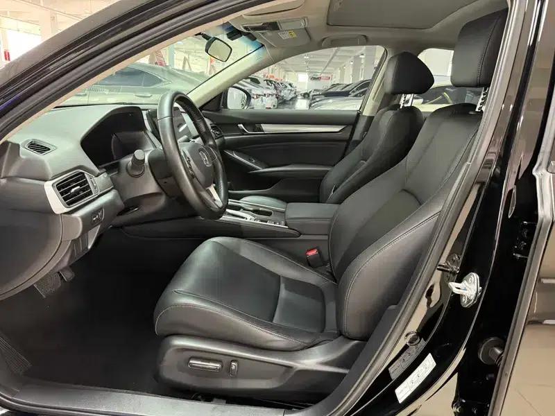 2022 Honda Accord 260TURBO Luxury Edition — миниатюра 14
