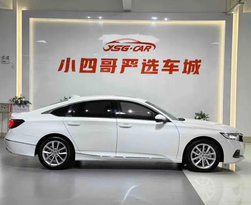 2022 Honda Accord 260TURBO Luxury Edition — миниатюра 8