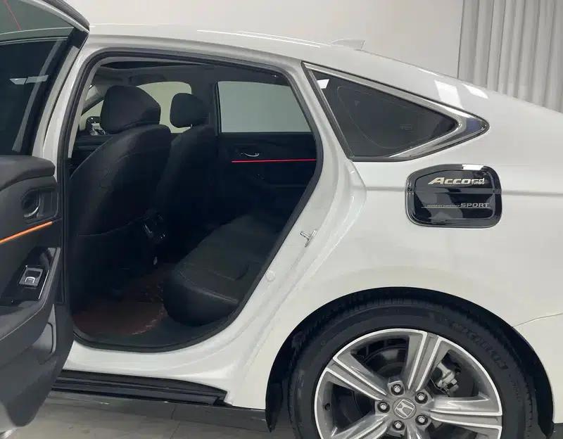 2023 Honda Accord 260TURBO Premium Edition — миниатюра 18