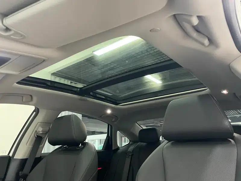 2023 Honda Accord 260TURBO Premium Edition — миниатюра 19