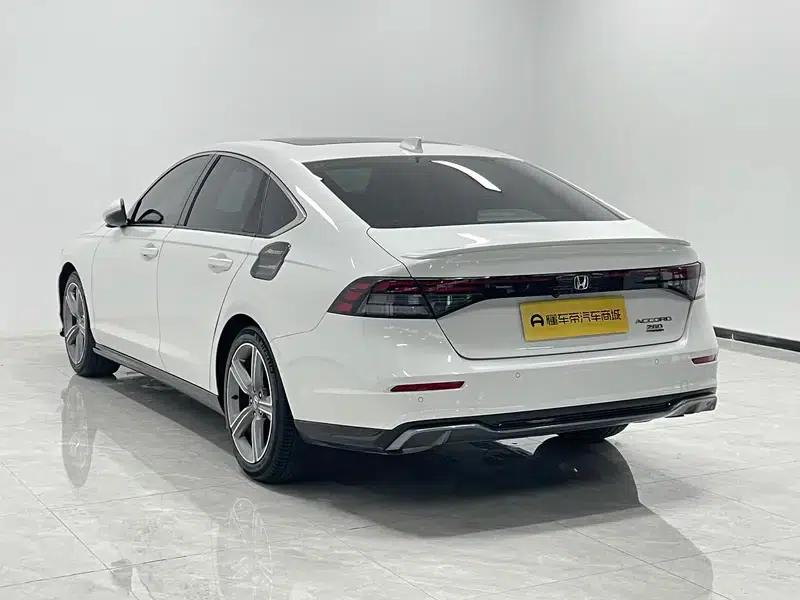 2023 Honda Accord 260TURBO Premium Edition — миниатюра 5