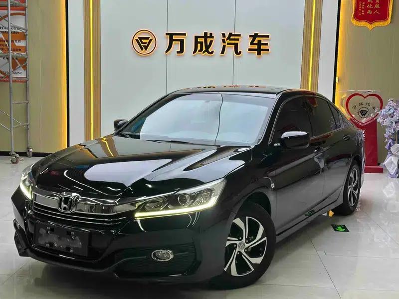 2016 Honda Accord 2.0L Comfort Edition — миниатюра 1