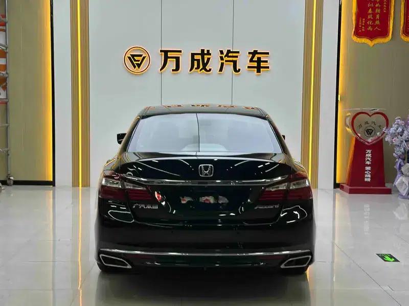 2016 Honda Accord 2.0L Comfort Edition — миниатюра 5