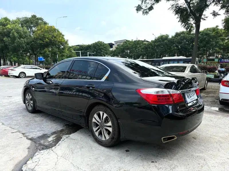 2015 Honda Accord 2.0L LX Comfort Edition — миниатюра 4