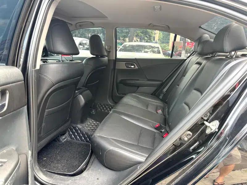 2015 Honda Accord 2.0L LX Comfort Edition — миниатюра 9