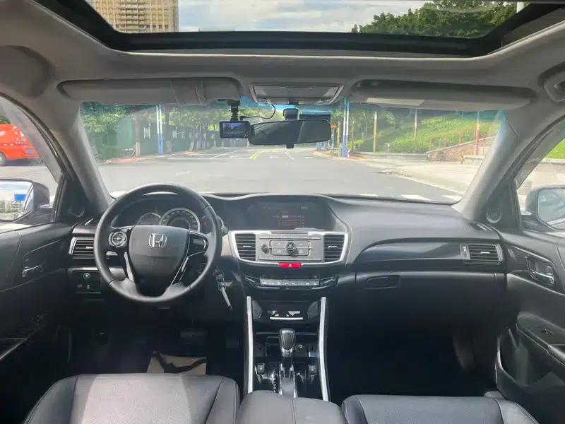 2016 Honda Accord 2.0L Comfort Edition — миниатюра 12