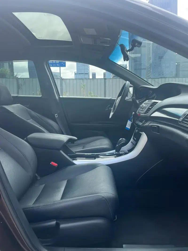2016 Honda Accord 2.0L Comfort Edition — миниатюра 10