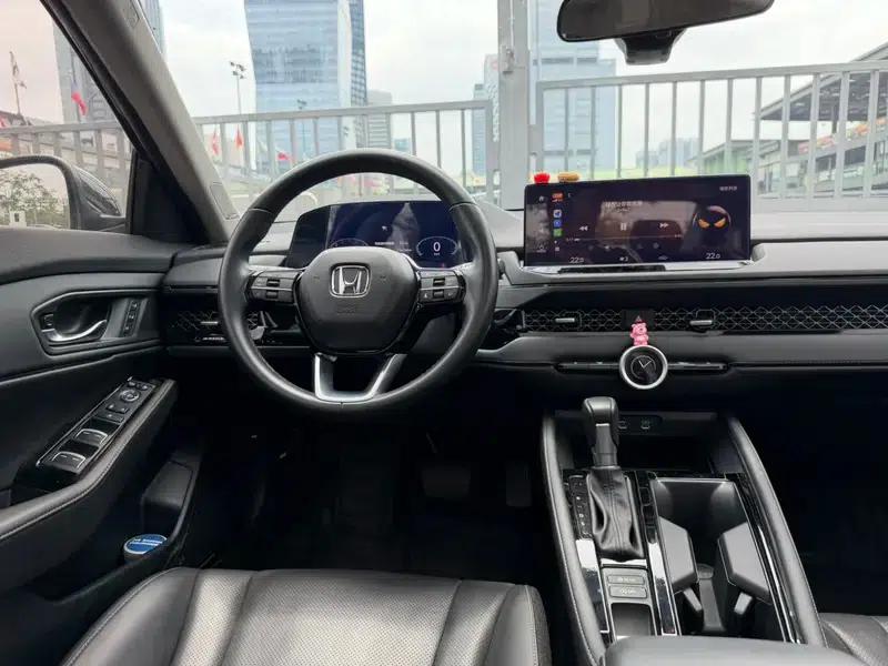 2023 Honda Accord 260TURBO Premium Edition — миниатюра 17