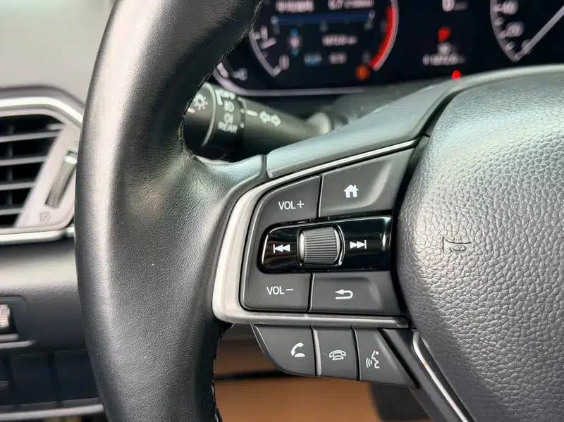2022 Honda Accord 260TURBO Luxury Edition — миниатюра 16