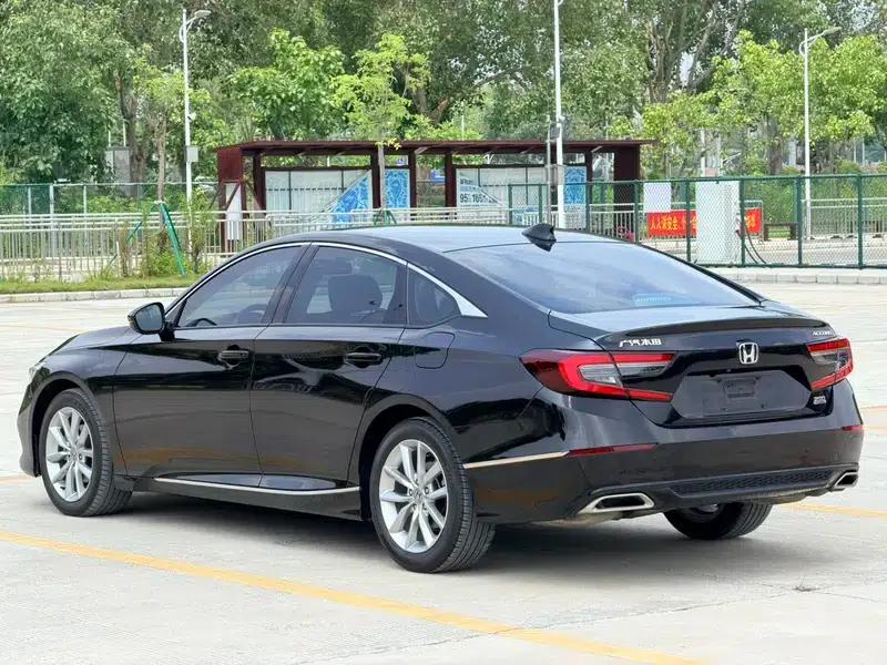 2022 Honda Accord 260TURBO Luxury Edition — миниатюра 5