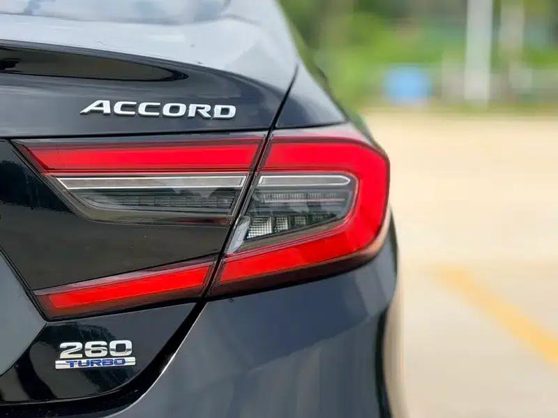 2022 Honda Accord 260TURBO Luxury Edition — миниатюра 10